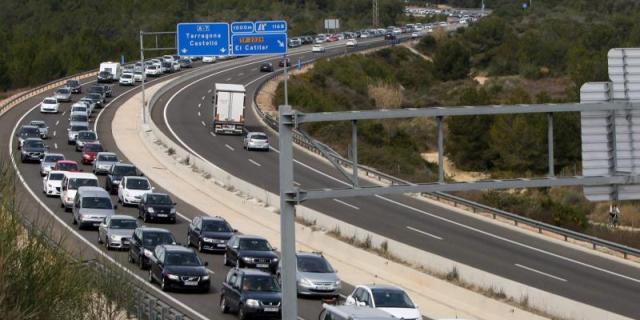 Tres personas mueren en las carreteras españolas desde el viernes