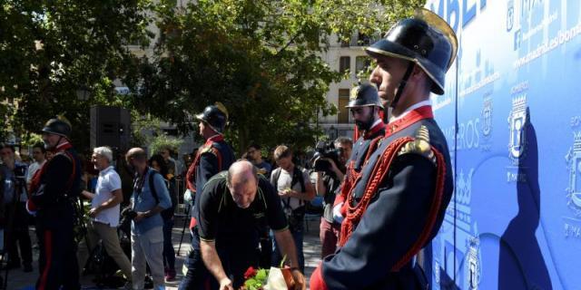 Madrid recuerda a los bomberos fallecidos en el incendio de Almacenes Arias