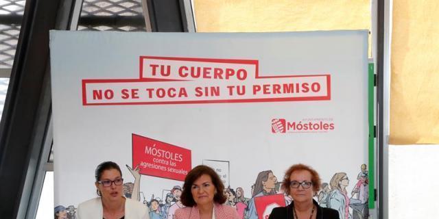 La alcaldesa de Móstoles dice que no va a revocar el nombramiento de su hermana