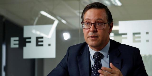 Serrano acusa a Errejón de no estar en los problemas de Madrid