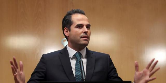 Aguado garantiza que la Comunidad bajará los impuestos "cuando sea el momento"