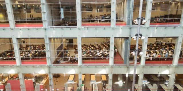 Volver a las aulas universitarias por placer pasados los 50 años 