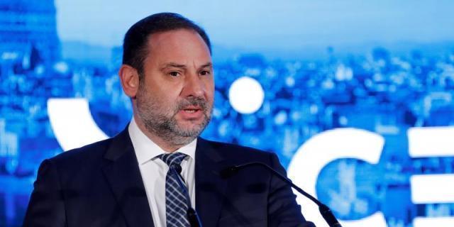 Ábalos asegura que la contaminación no nos hace más libres