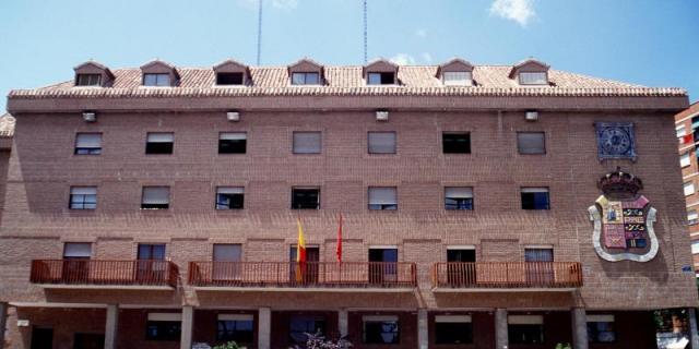 La alcaldesa de Móstoles pide la suspensión cautelar de militancia del PSOE