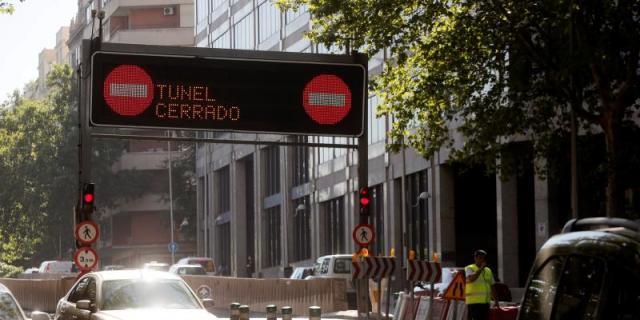 Herido grave un motorista de 23 años accidentado en el túnel de María de Molina