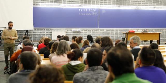 20.000 personas se han examinado hoy para cubrir 831 puestos fijos en Correos de la región