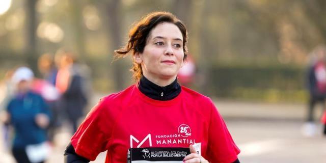 Díaz Ayuso reivindica el "diálogo en la familia" en la IX Carrera Solidaria de la Fundación Manantial