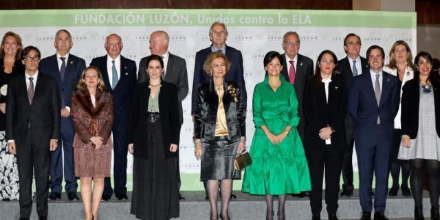La reina Sofía apoya a la Fundación Luzón para recaudar fondos contra la ELA