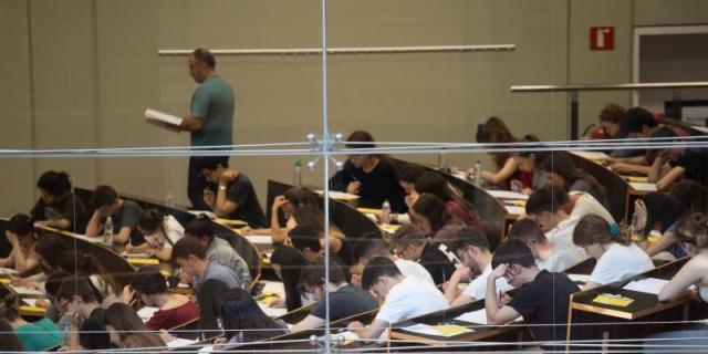 Los alumnos bilingües sacan dos décimas más en selectividad que el resto