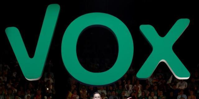 Y Vox le dió el poder absoluto a Abascal en su asamblea general de Vistalegre