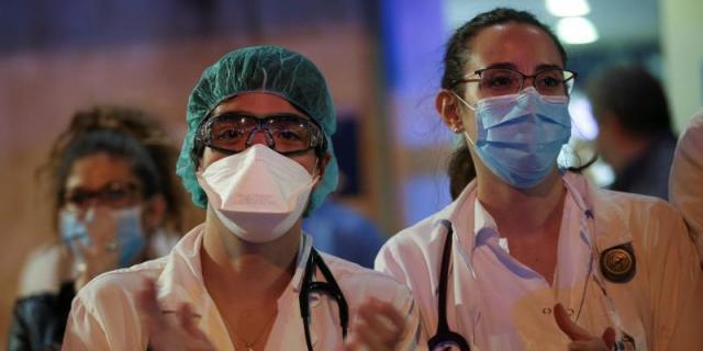 Un anestesista en el Reina Sofía: "es muy duro comunicar la muerte de un paciente por teléfono"