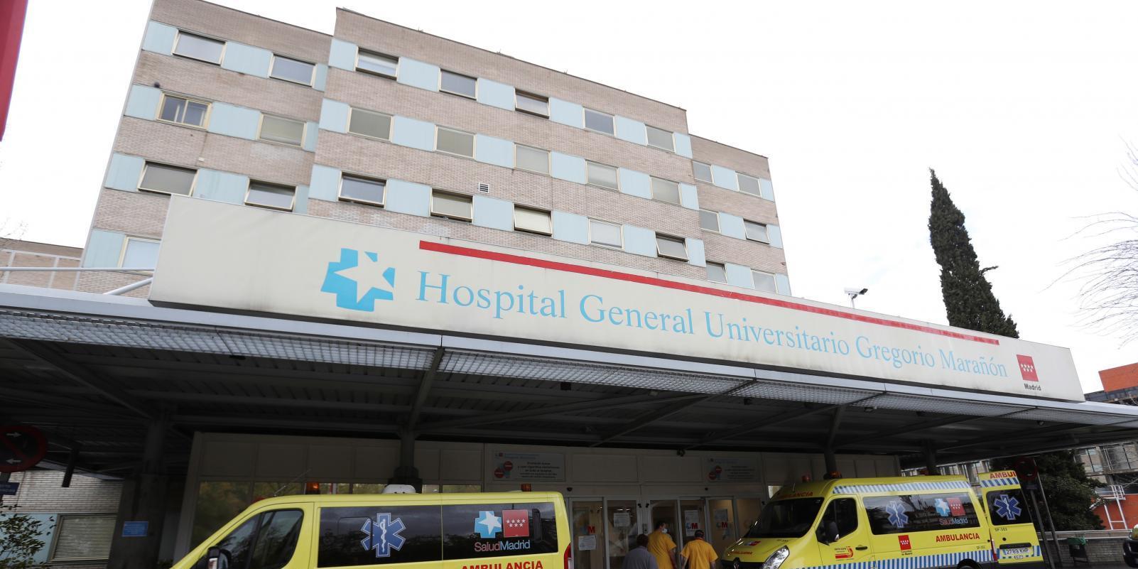 Un joven herido grave con tres puñaladas en la espalda en Ciudad Lineal