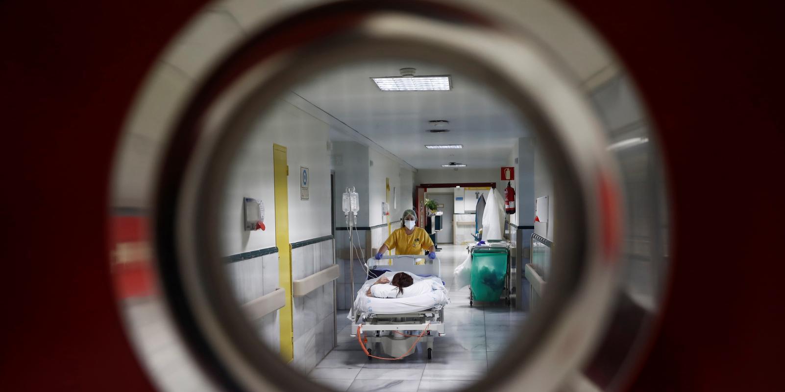 La multiplicación de brotes alienta el temor a una vuelta a las restricciones