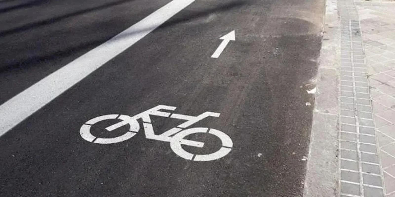 El Ayuntamiento estudiará nuevos carriles bici o la modificación de los actuales con un 'Manual de diseño' específico