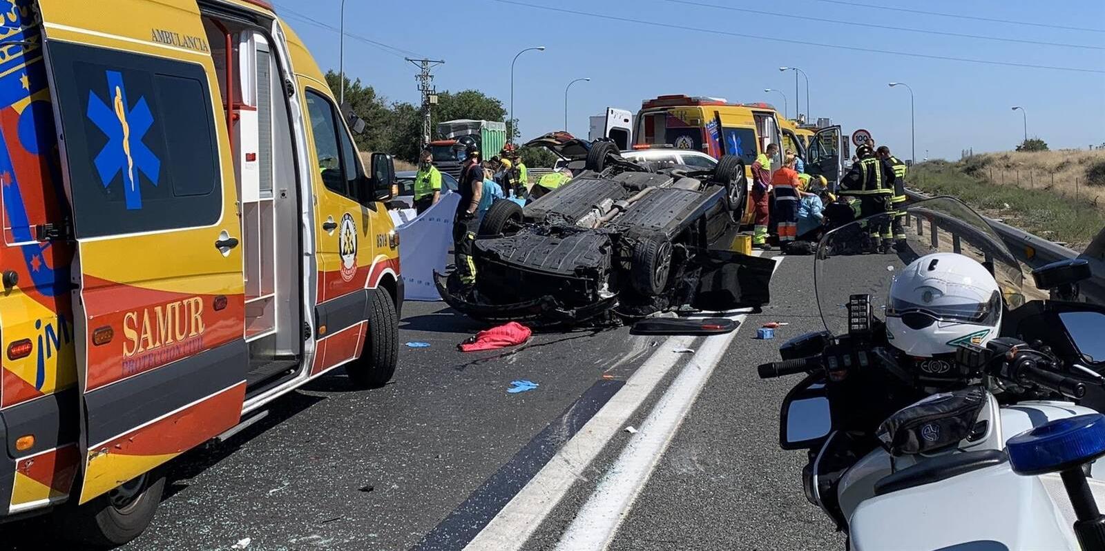 Muere una mujer de 93 años y otra de 68 años resulta herida grave en un accidente de tráfico en la A-4