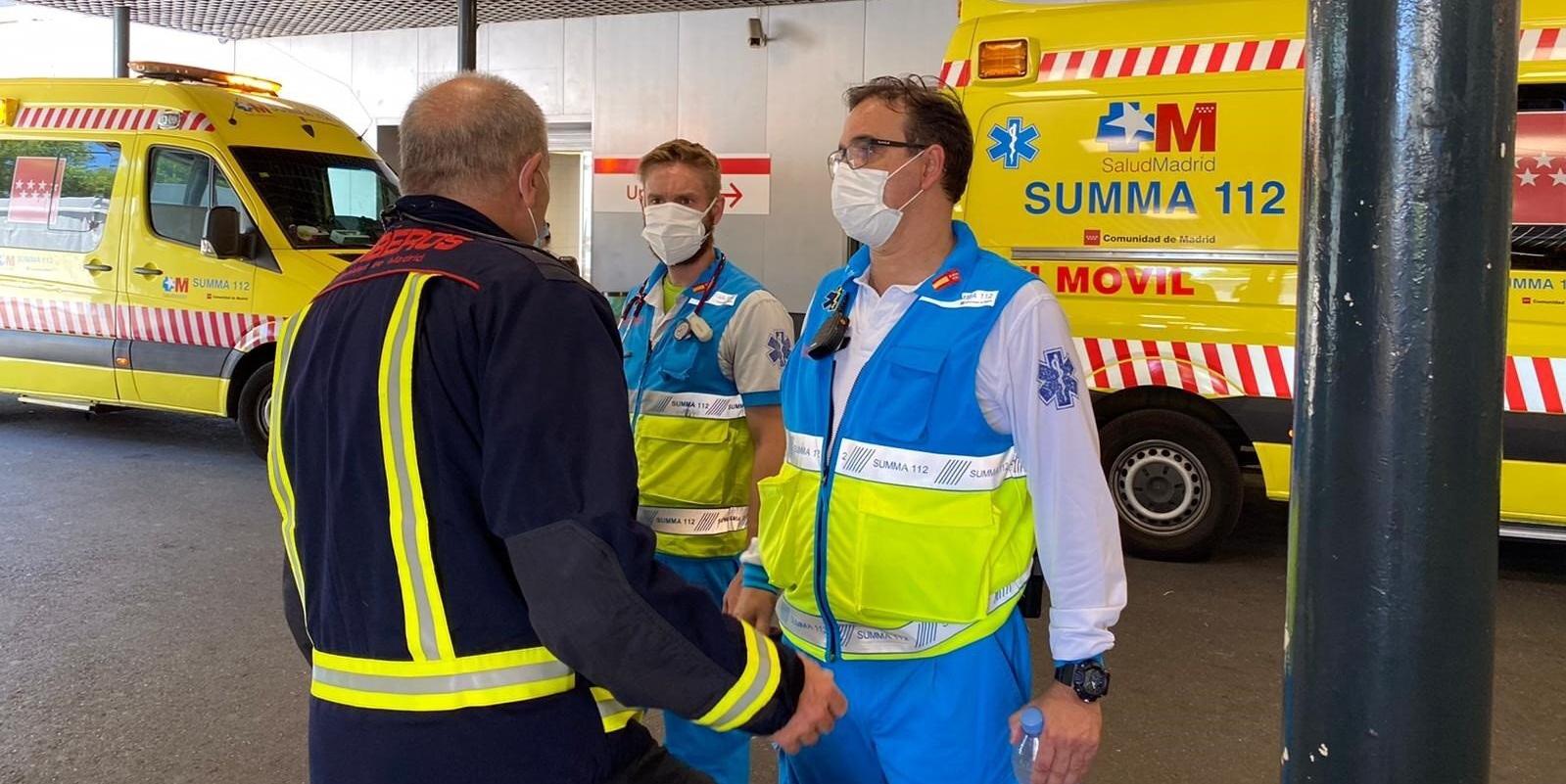 Estable un hombre tras quedarle atrapada una pierna en la máquina con la que cultivaba su huerto en Miraflores
