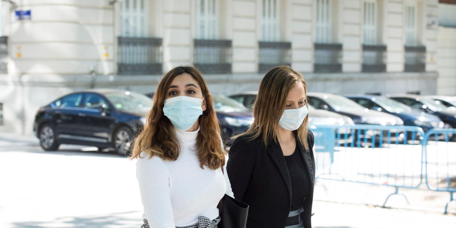 Dina insiste en mantener a su abogada que ha dejado de representar a Iglesias