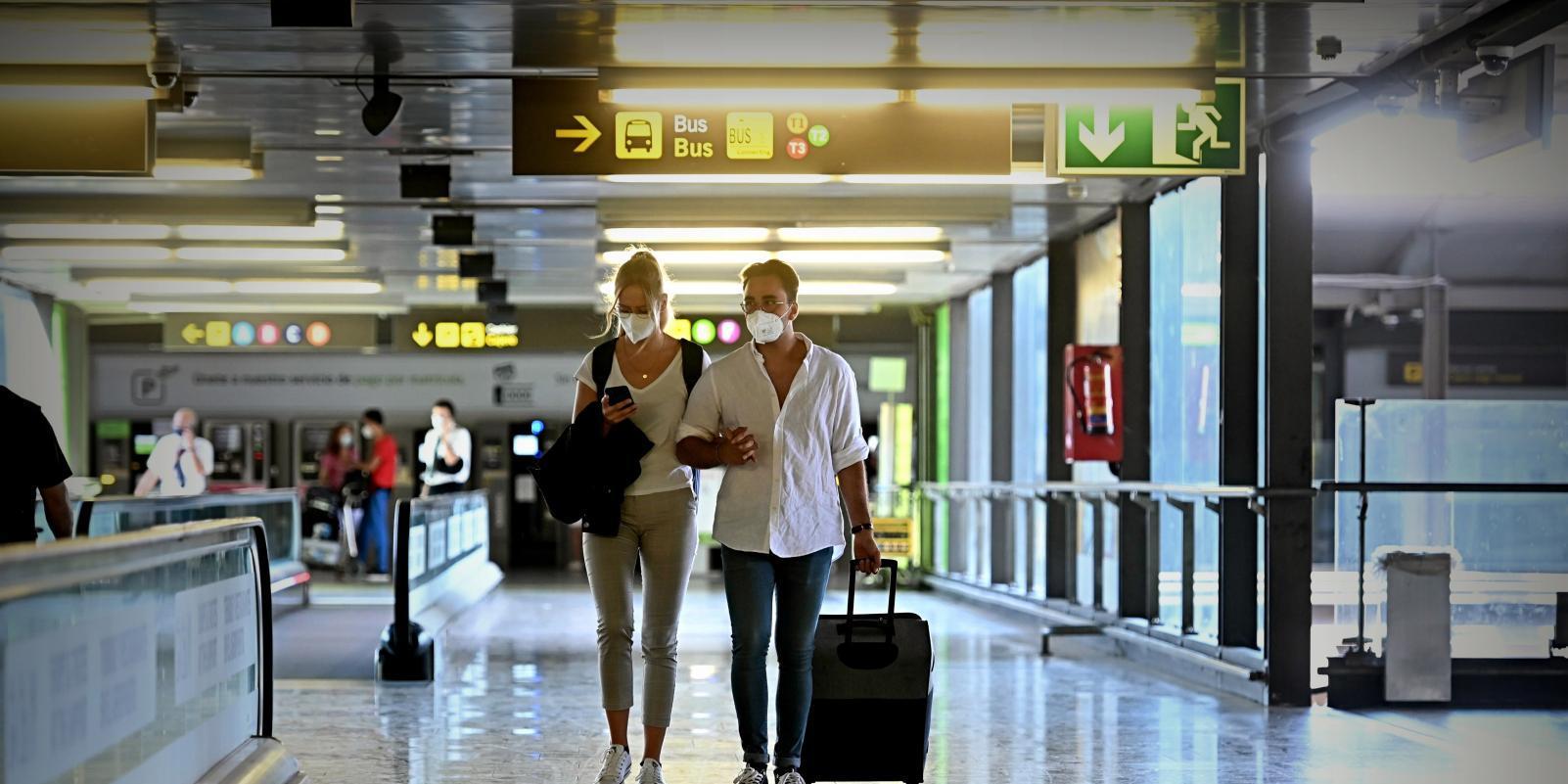 Drástica caída del 76,2 % en julio en el número de pasajeros en los aeropuertos de AENA