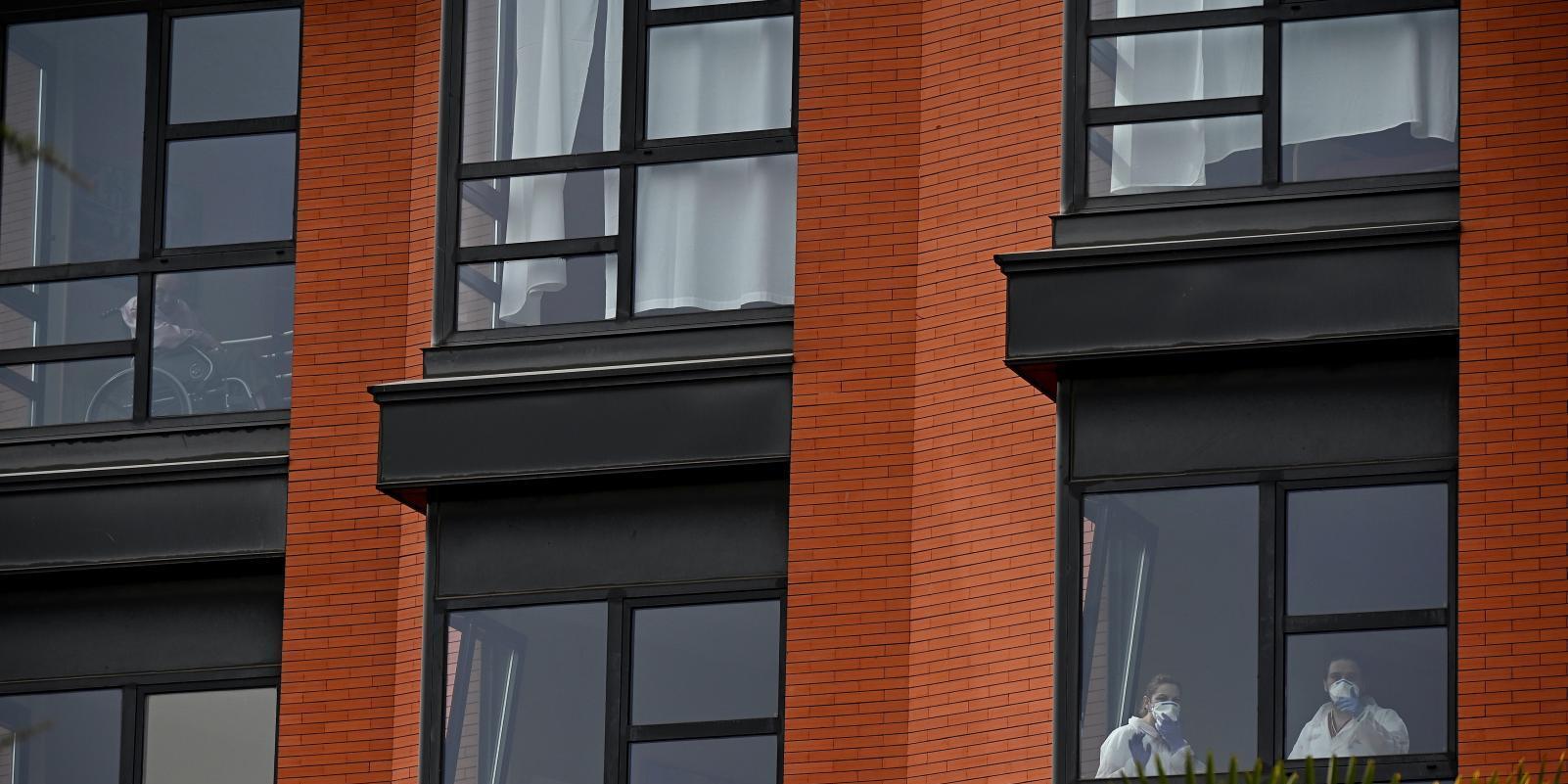 Las residencias de mayores limitarán las visitas a una persona por anciano