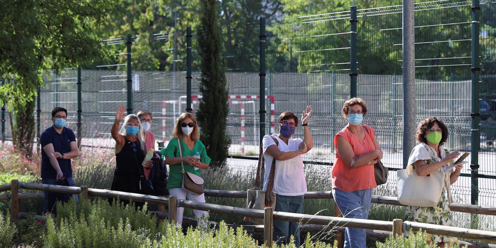Más de 2.000 docentes madrileños se harán una PCR tras dar positivo en los test serológicos