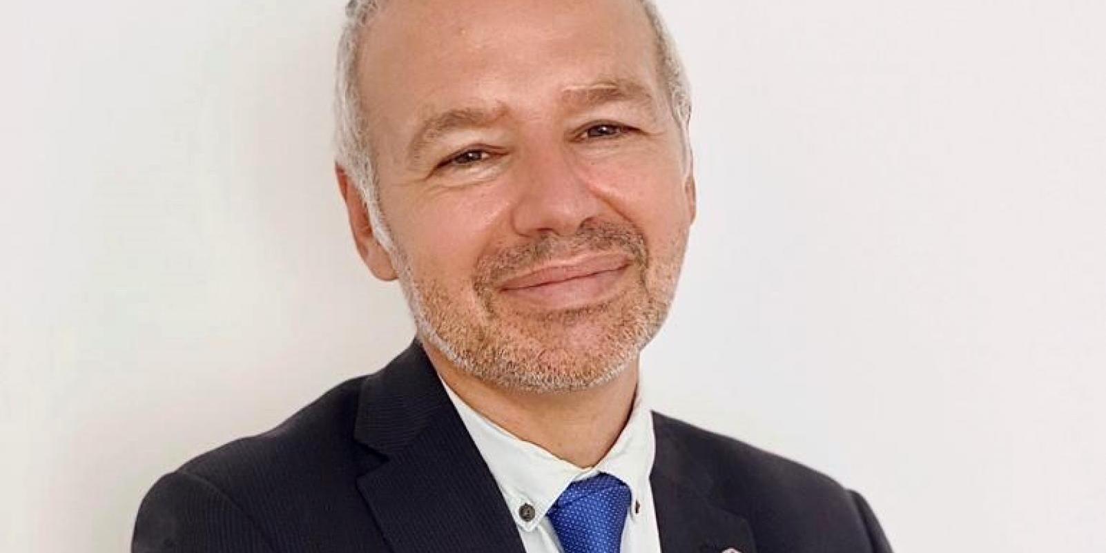 El presidente del Colegio de Médicos de Madrid pide un comité de expertos