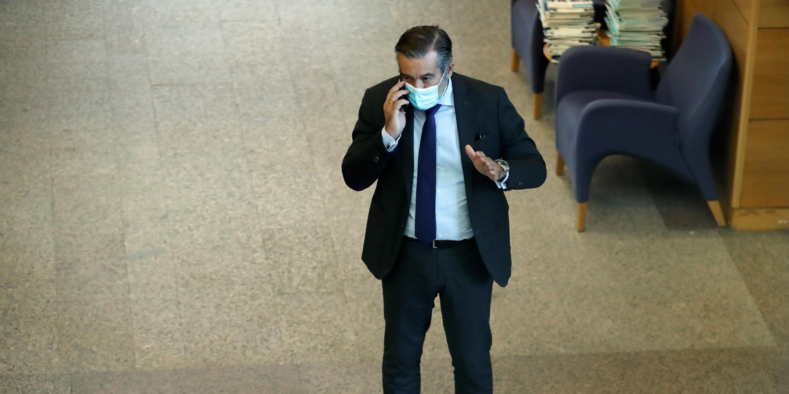 El consejero de Justicia reprocha a Sánchez que se salte las restricciones de Madrid