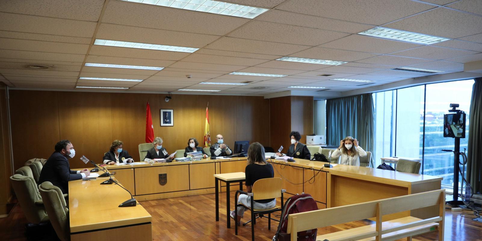 Condenan a la ex alcaldesa de Serranillos a dos años y medio de prisión