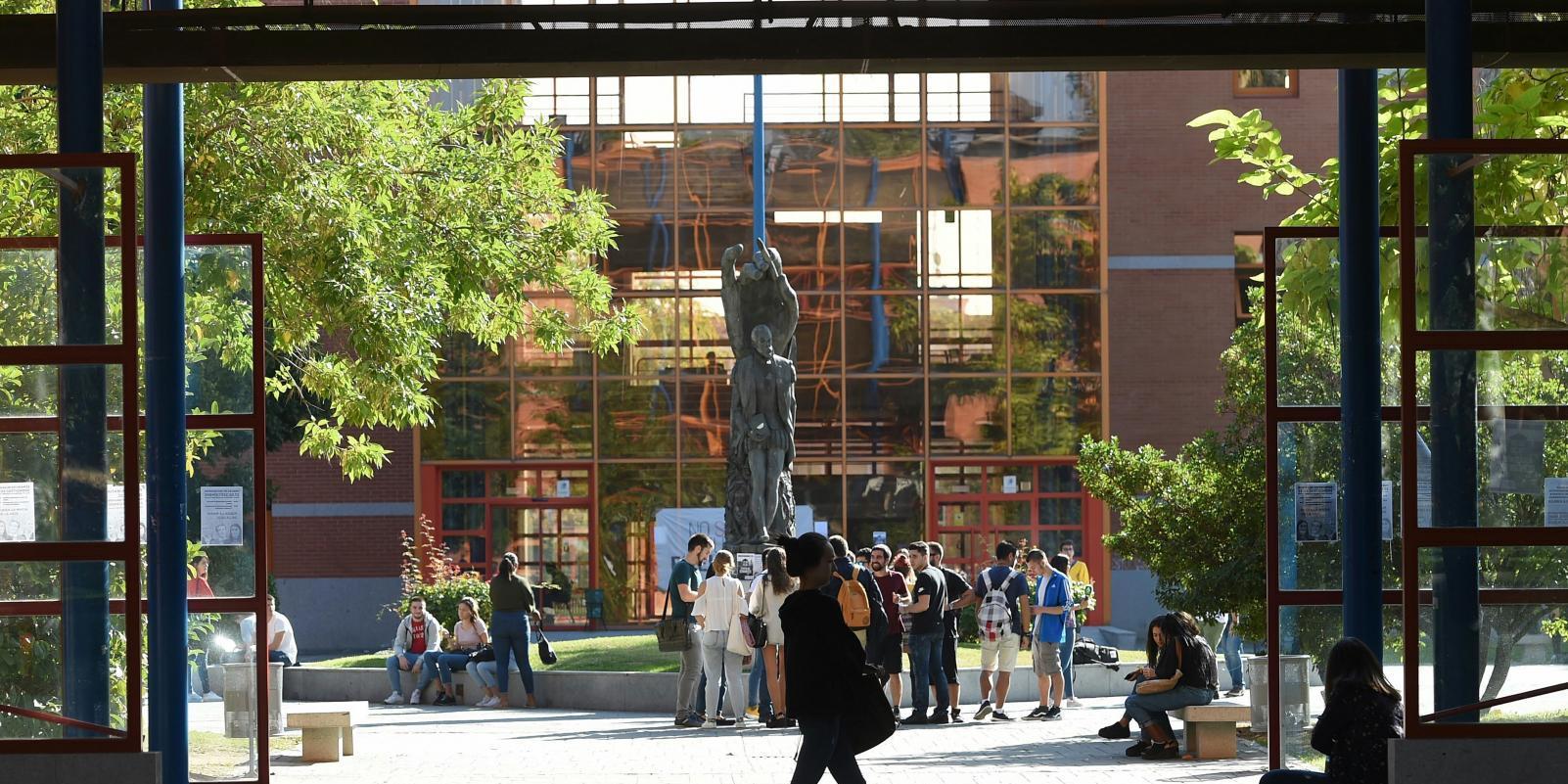 Móstoles rechaza cambiar de nombre al Hospital y a la Universidad Rey Juan Carlos