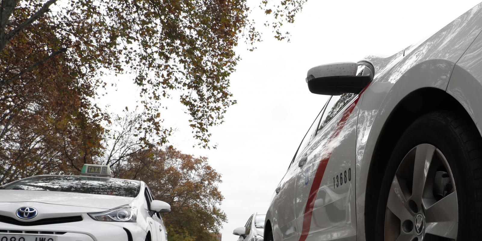 El Ayuntamiento de Madrid ayudará al taxi con cinco millones de euros y reformará la plaza Mostenses