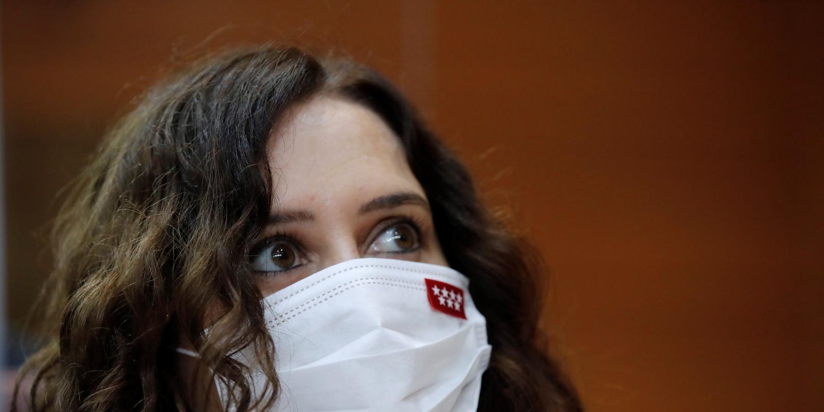 Díaz Ayuso apuesta por una estrategia de movilidad que controle las fronteras nacionales