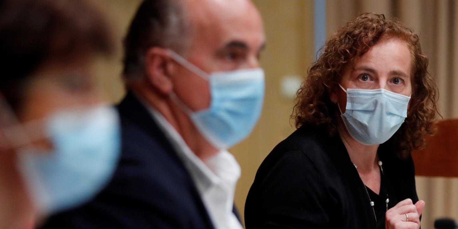 Madrid insiste en que la llegada de menos dosis condiciona mucho su estrategia