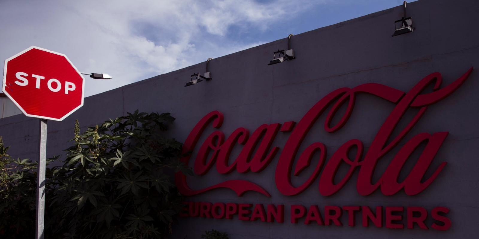 Los sindicatos llegan a un acuerdo con Coca-Cola sobre el ERE y desconvocan la huelga