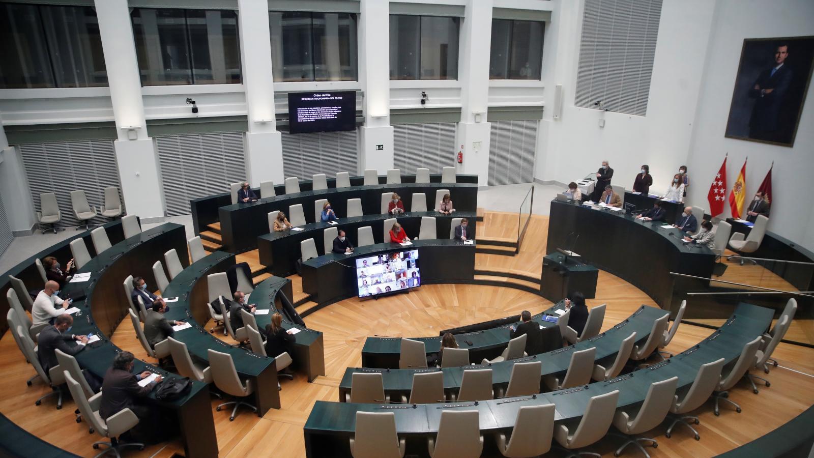 El pleno del Ayuntamiento de Madrid rechaza la propuesta del PSOE de rendir el homenaje a la Segunda República