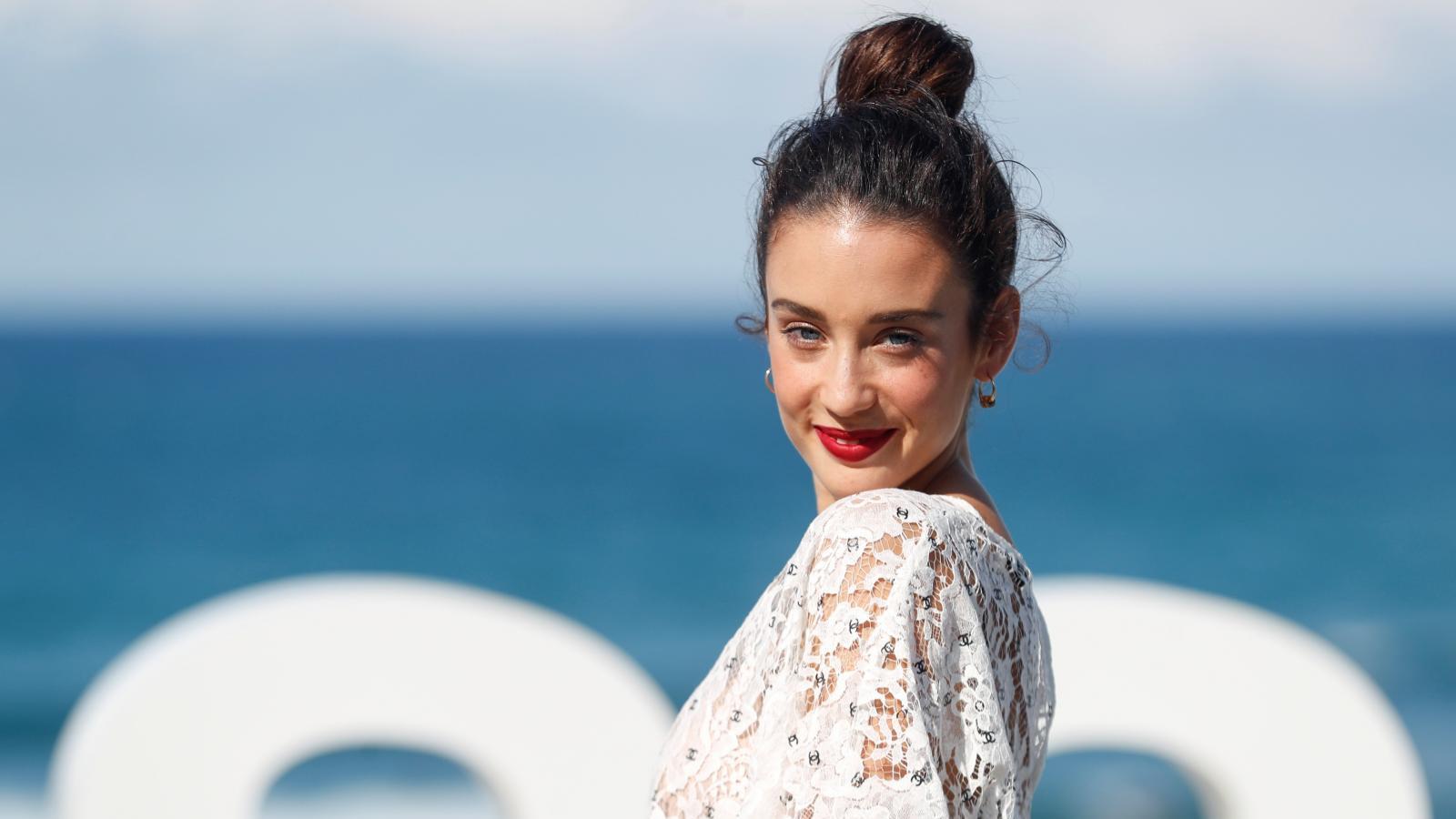 María Pedraza estrena "Poliamor para principiantes": "Si voy, voy con todo"