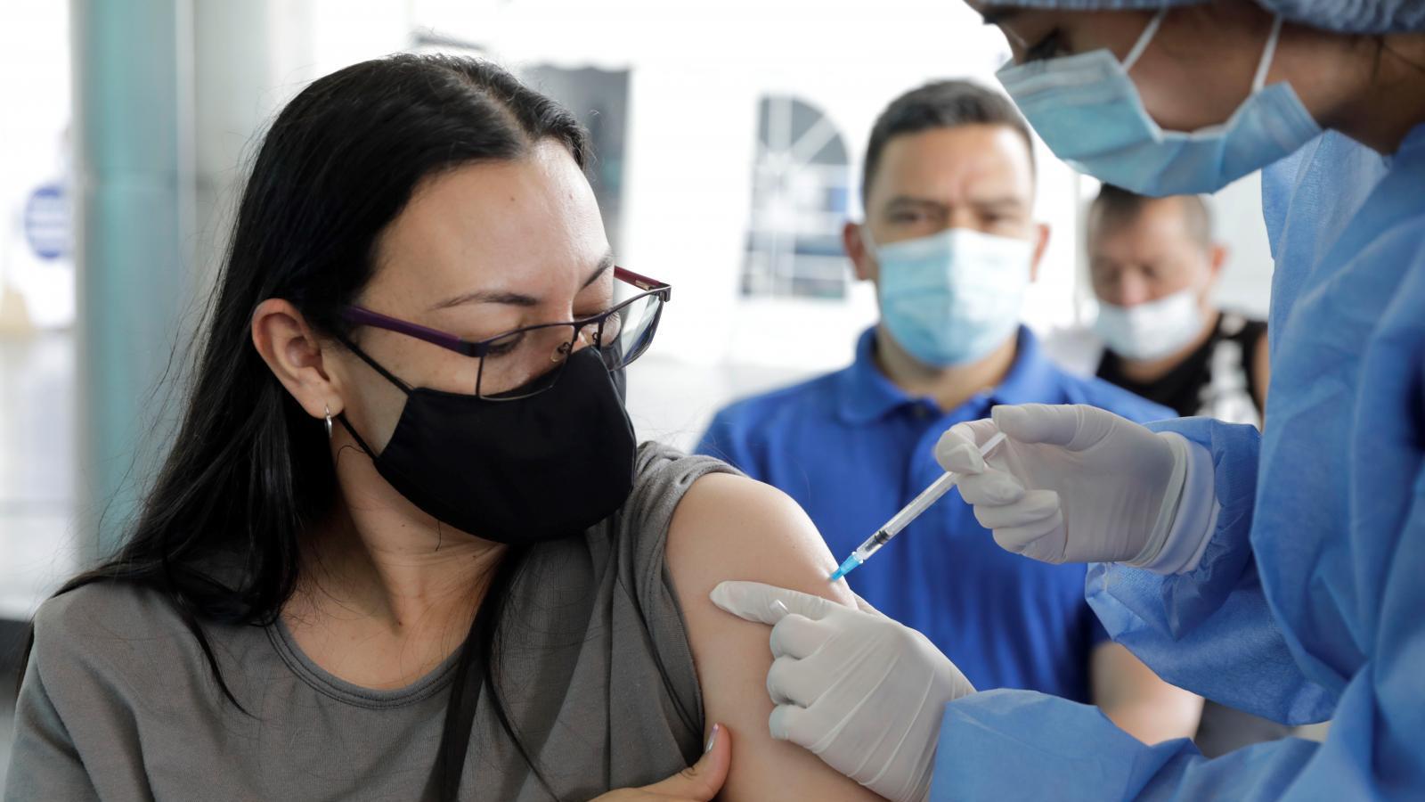 Impulso definitivo a la vacunación del grupo de 40 a 49 años