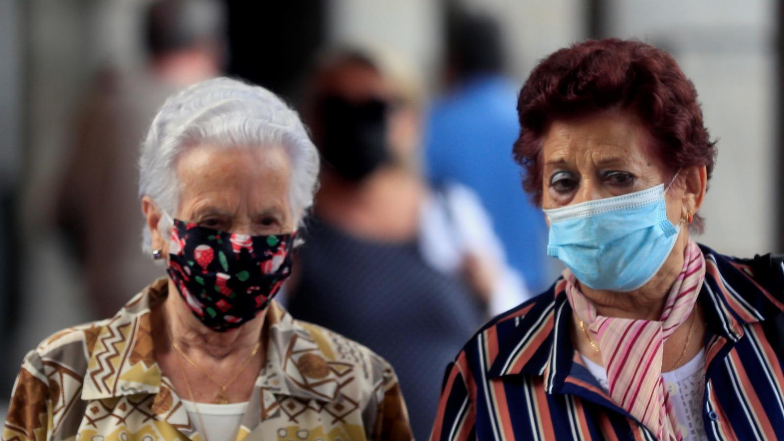 Los médicos urgen al Gobierno a regular el uso de las mascarillas, aún necesarias
