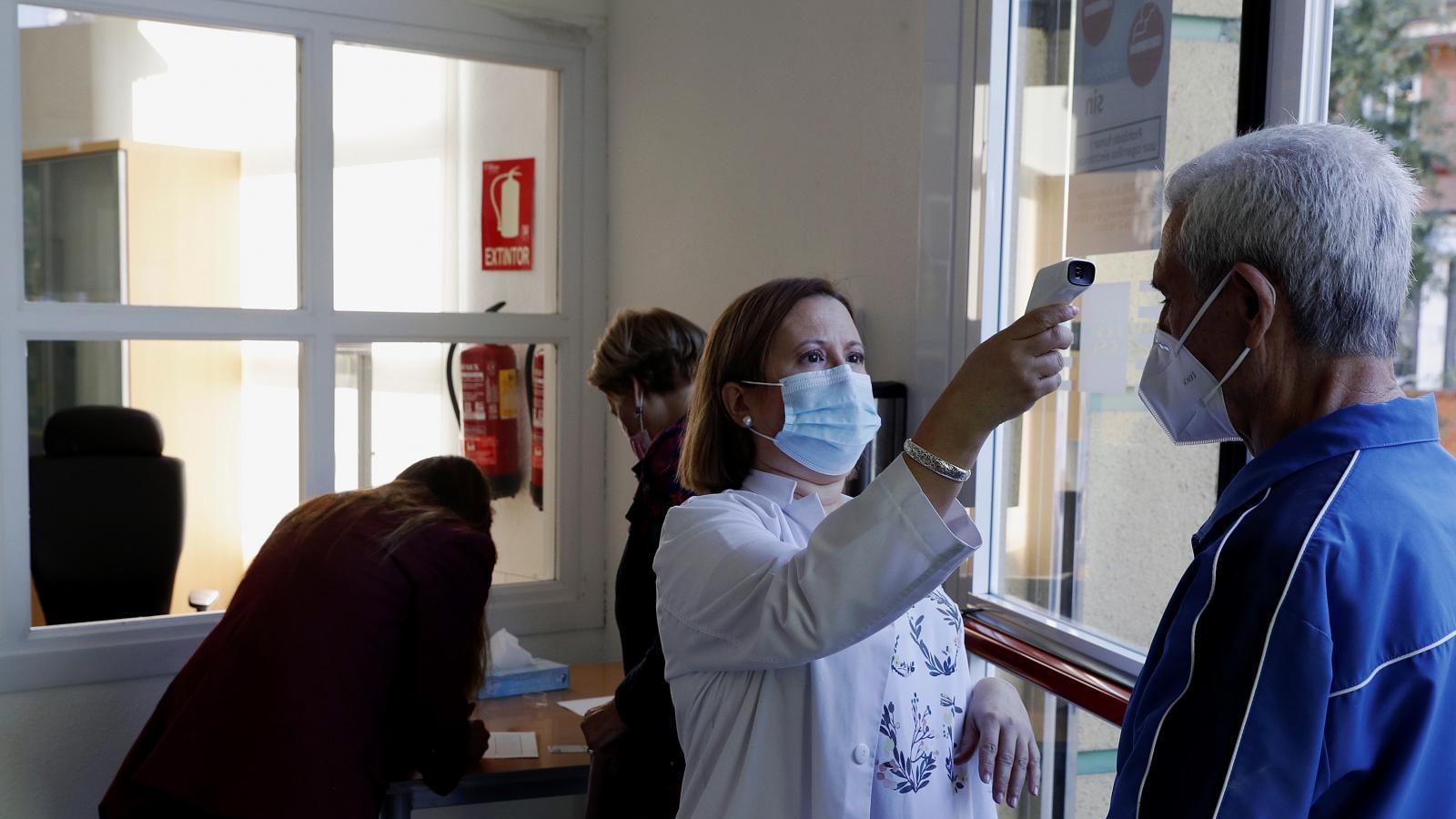 La variante delta supone el 4% de los casos, tres puntos más que hace una semana