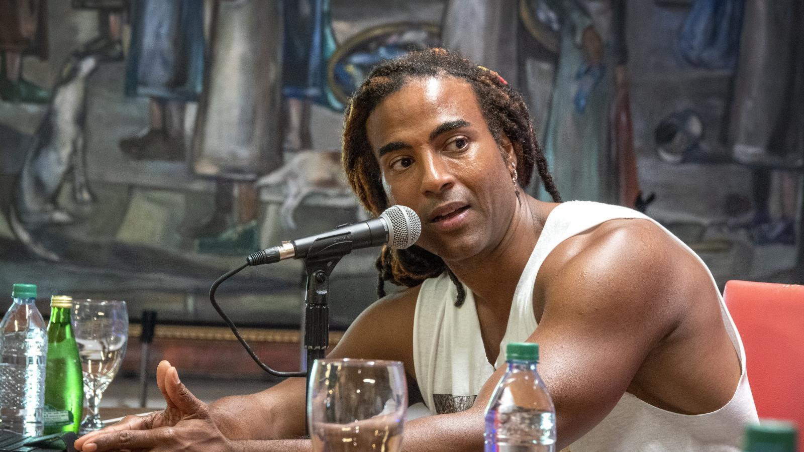 El cantante cubano Yotuel llama a unirse en una marcha conjunta en Madrid