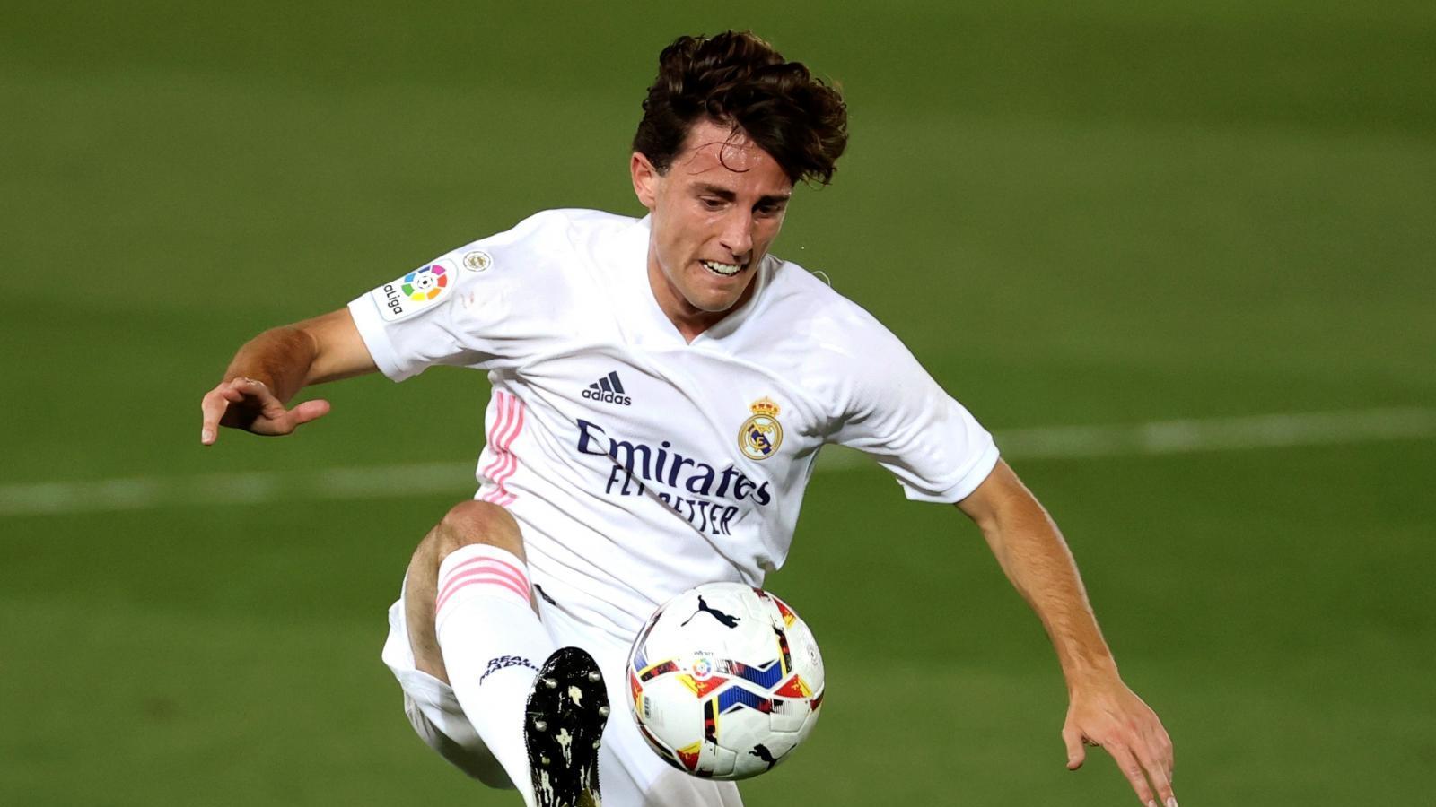 Álvaro Odriozola, tercer positivo por covid-19 en el Real Madrid en ocho días