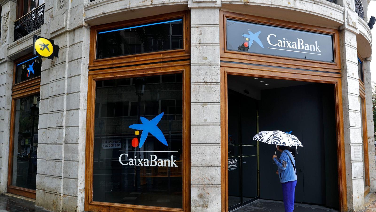 CaixaBank gana 4.801 millones hasta septiembre por la fusión con Bankia