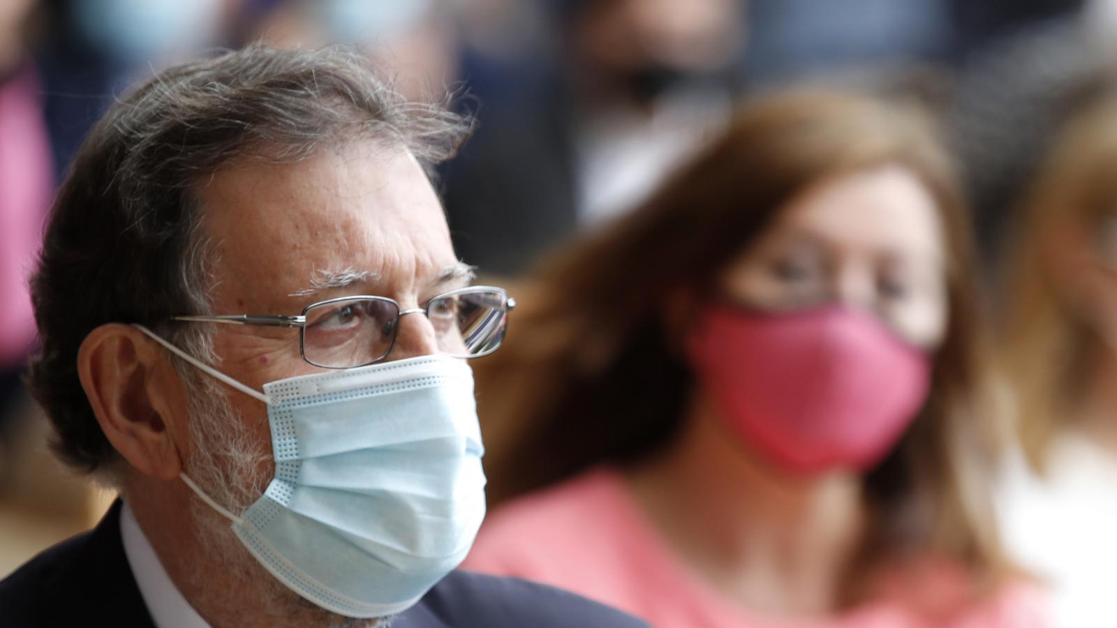 Rajoy sobre el pulso entre Casado y Ayuso: "La sangre no llegará al río"