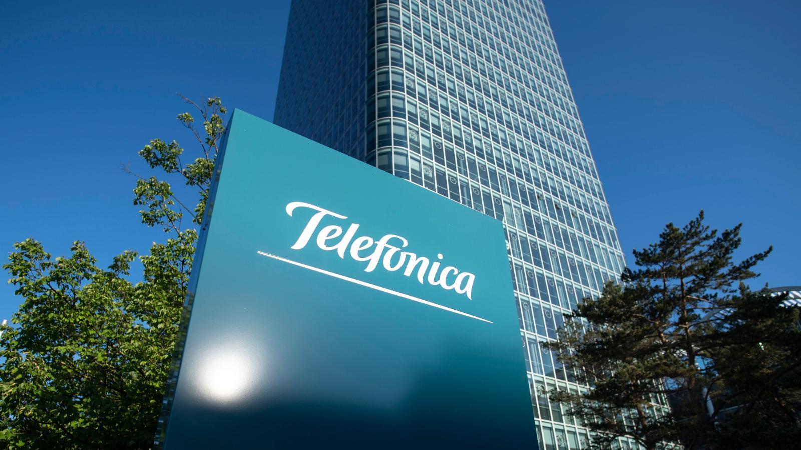 Telefónica, Orange y Vodafone se rearman y afrontan ajustes de 4.000 empleos