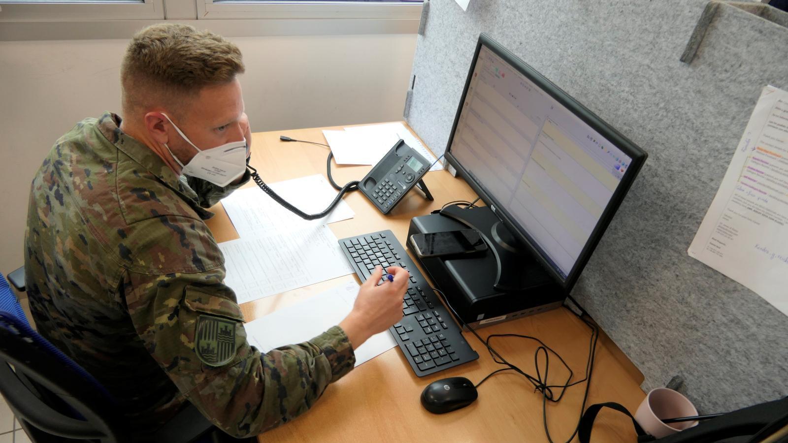 La Comunidad de Madrid pide 80 rastreadores covid al Ejército