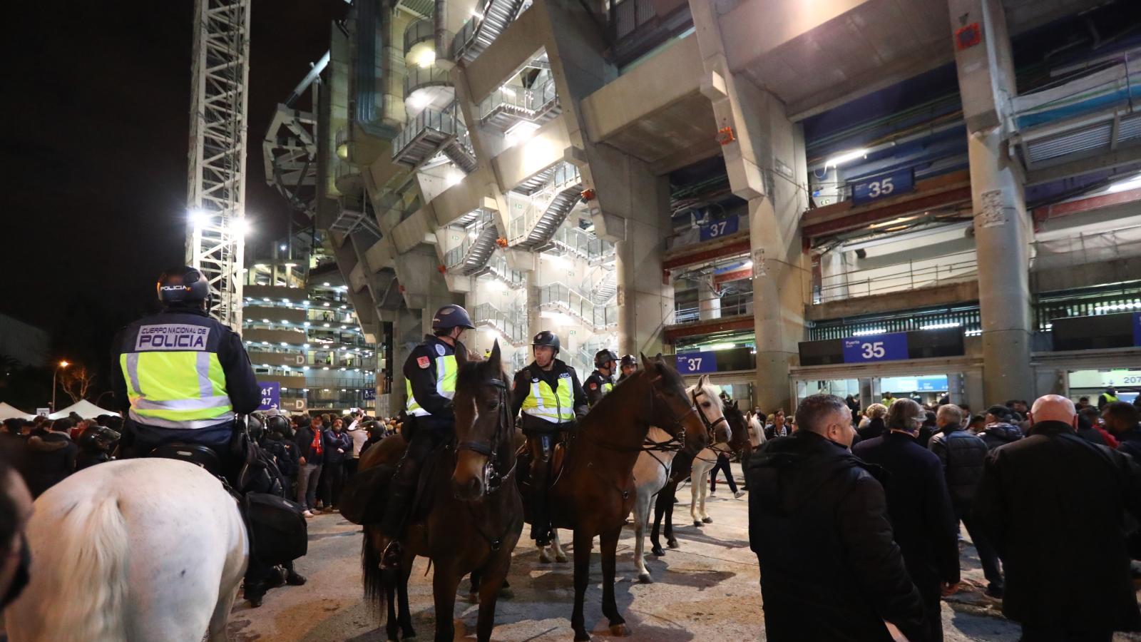Madrid se blinda ante la llegada de 5.450 hinchas ingleses