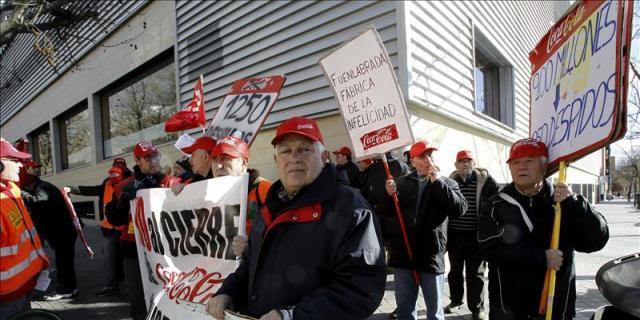 235 trabajadores de Coca-Cola en Fuenlabrada reciben las cartas de despedido forzoso