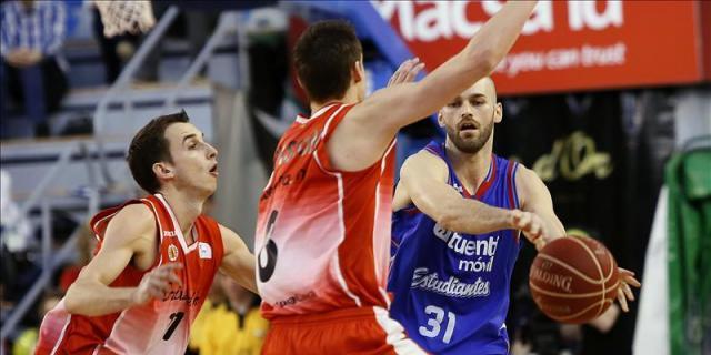 74-81. Estudiantes hunde un poco más al Manresa
