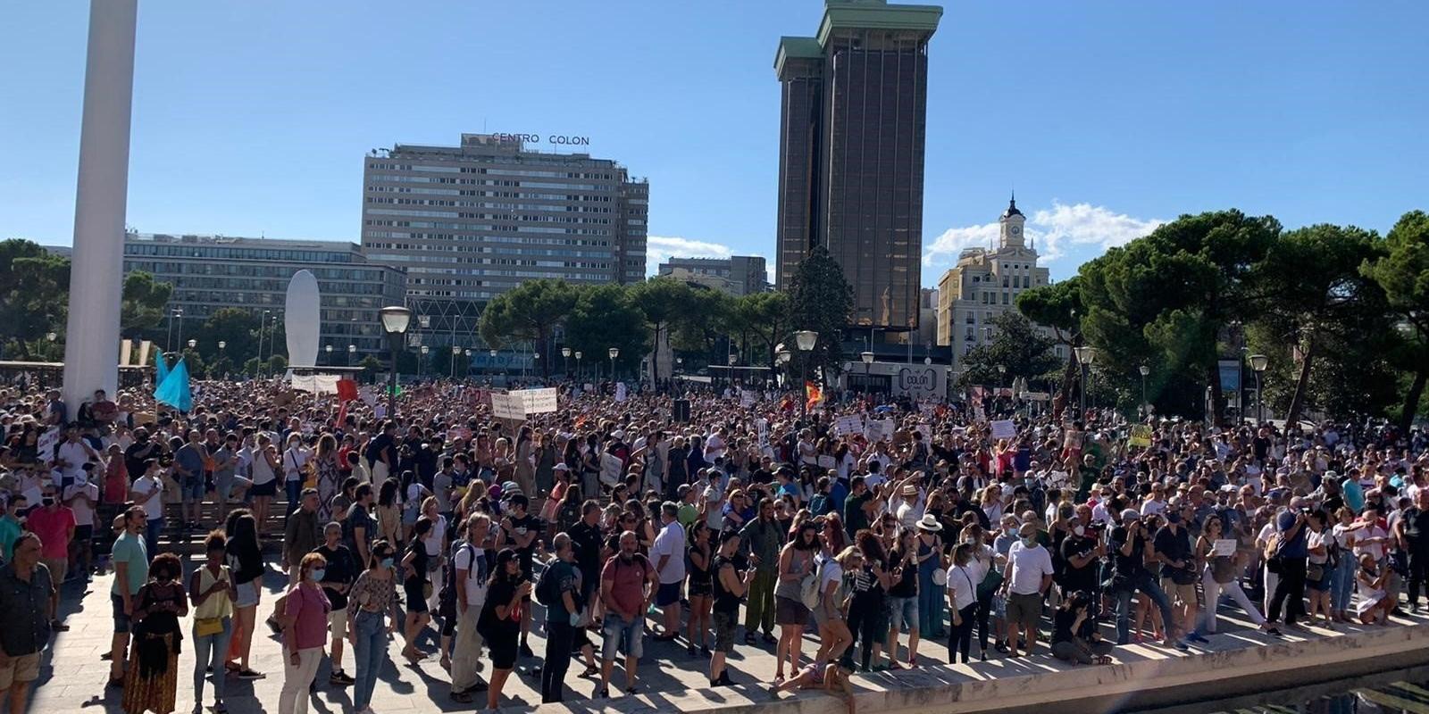 Concentración en Colón contra el uso de mascarilla obligatorio con asistentes que tildan de "farsa" la pandemia