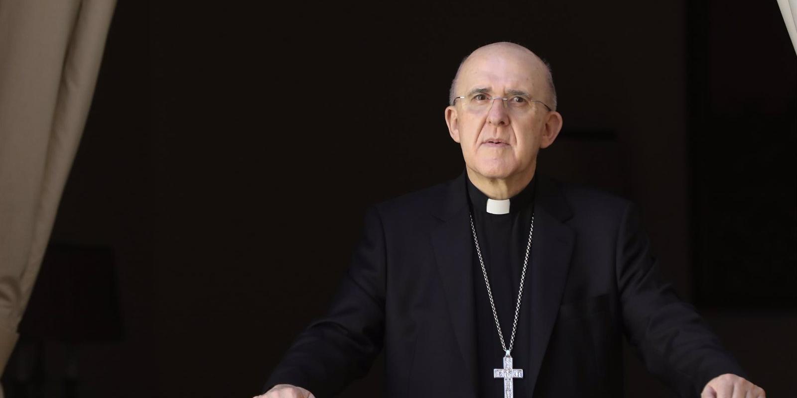 El cardenal Osoro, tras la explosión en la calle Toledo: "Estamos afectados. Es duro para la ciudad"