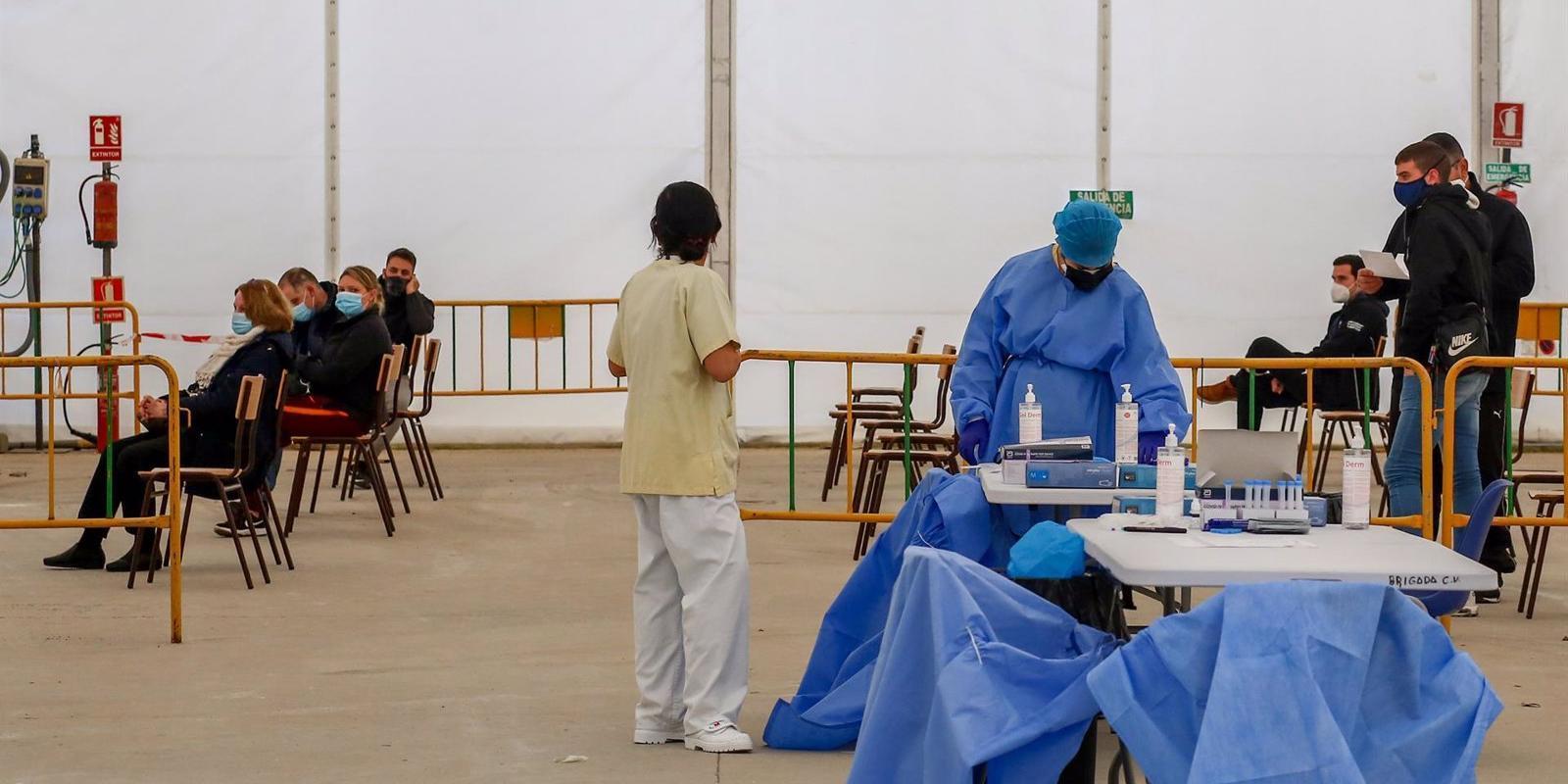 Detectados 11 positivos asintomáticos en los tests de antígenos realizados a los vecinos