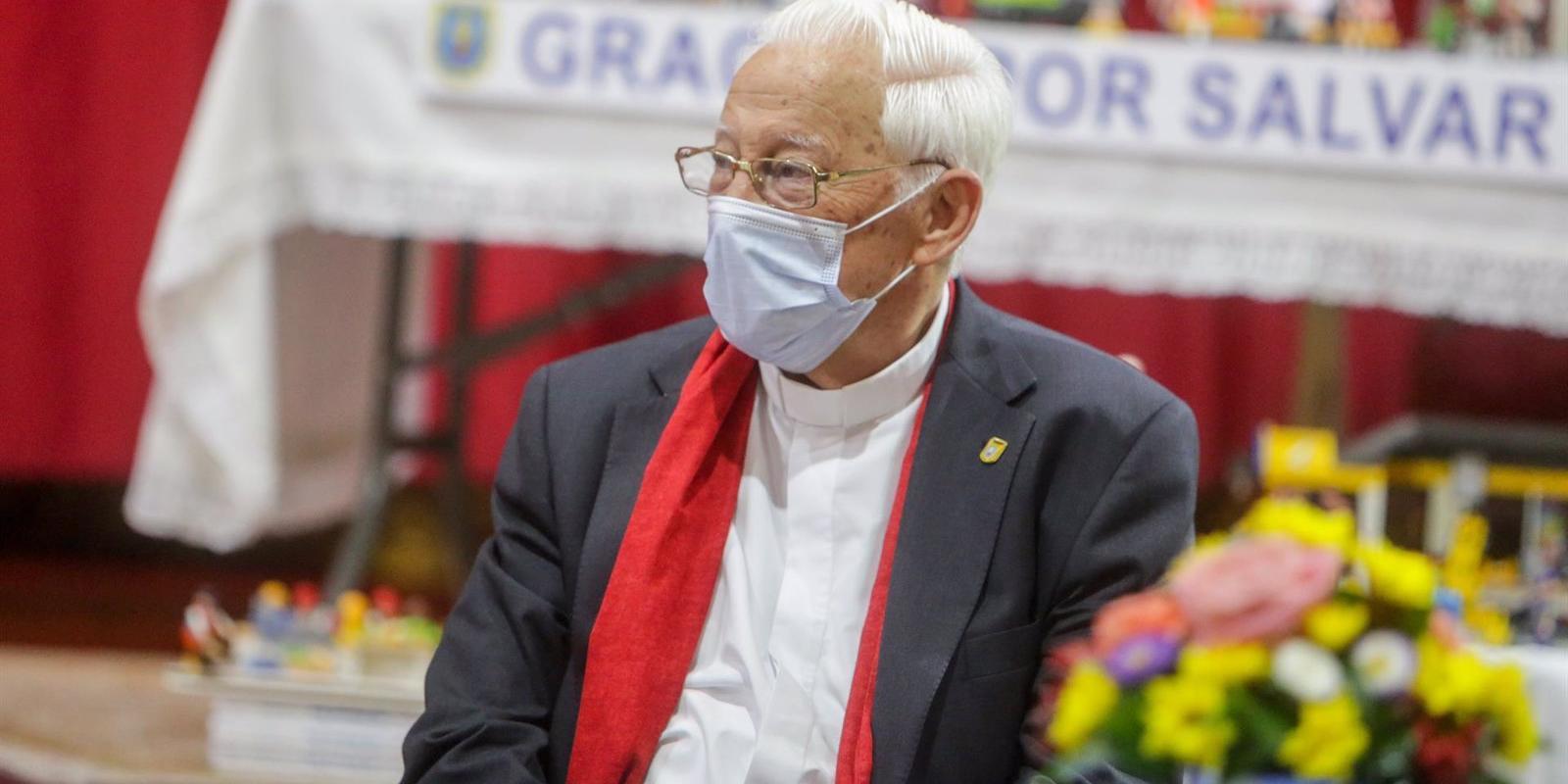 El Padre Ángel y Ágatha Ruiz de la Prada reparten más de 200 regalos a los más vulnerables en el Día de Reyes